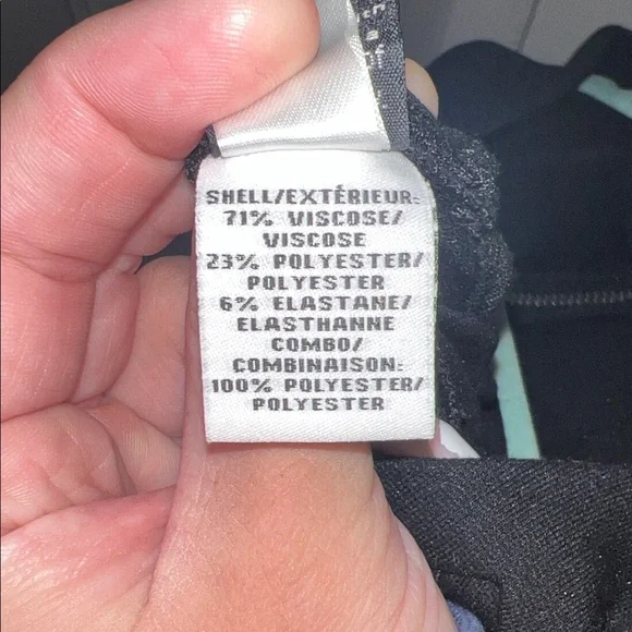 Elegant Black Cap Sleeve Dress - Picture 14 of 15